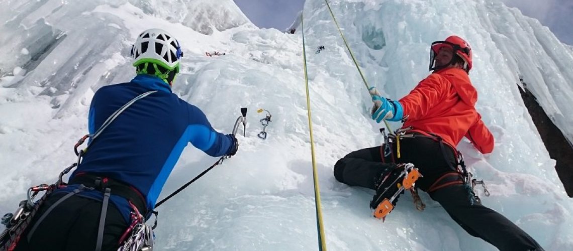 ice-climbing-banff